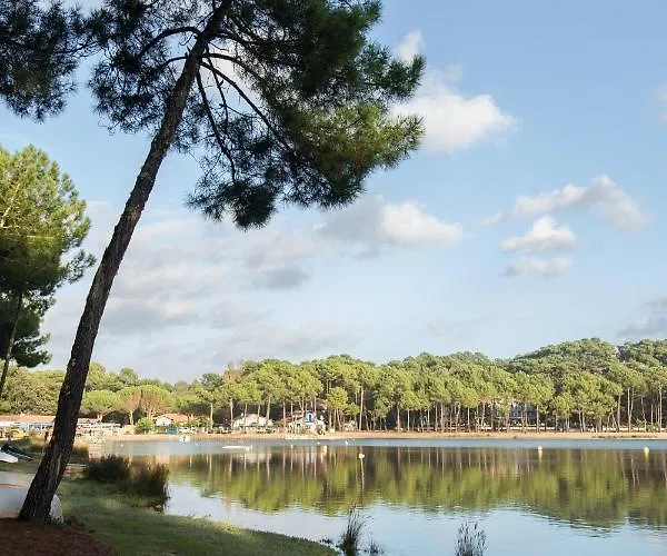 Hoteliere Les Acanthes Lejlighedshotel