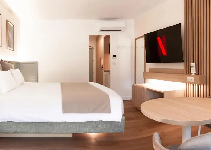 Hoteliere Les Acanthes Lejlighedshotel